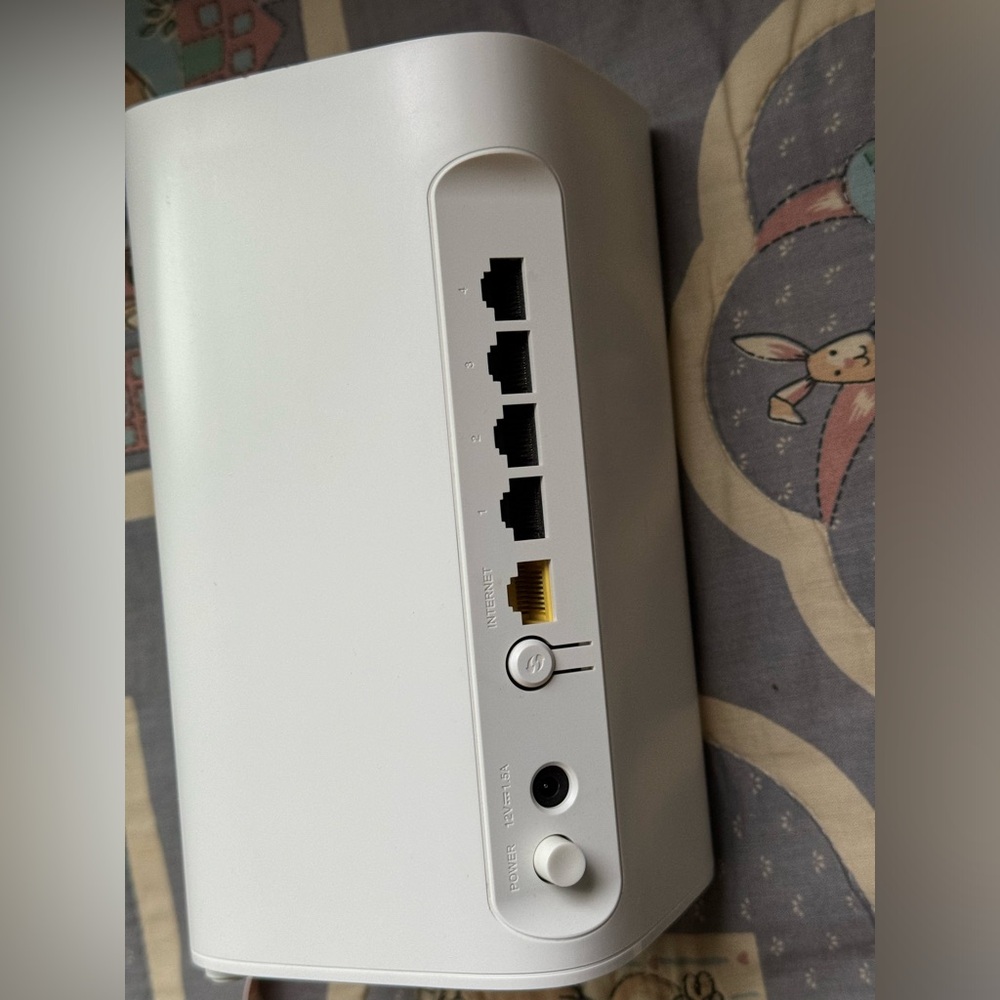 High-Performance Scalable Mesh Wi-Fi Router - DIR-L1900 - Picture 2 of 8